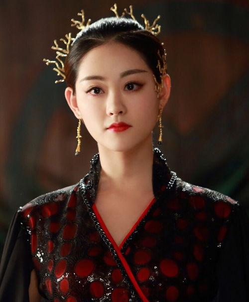 吃瓜娱乐小蓝姐姐微博,带你领略娱乐圈幕后故事